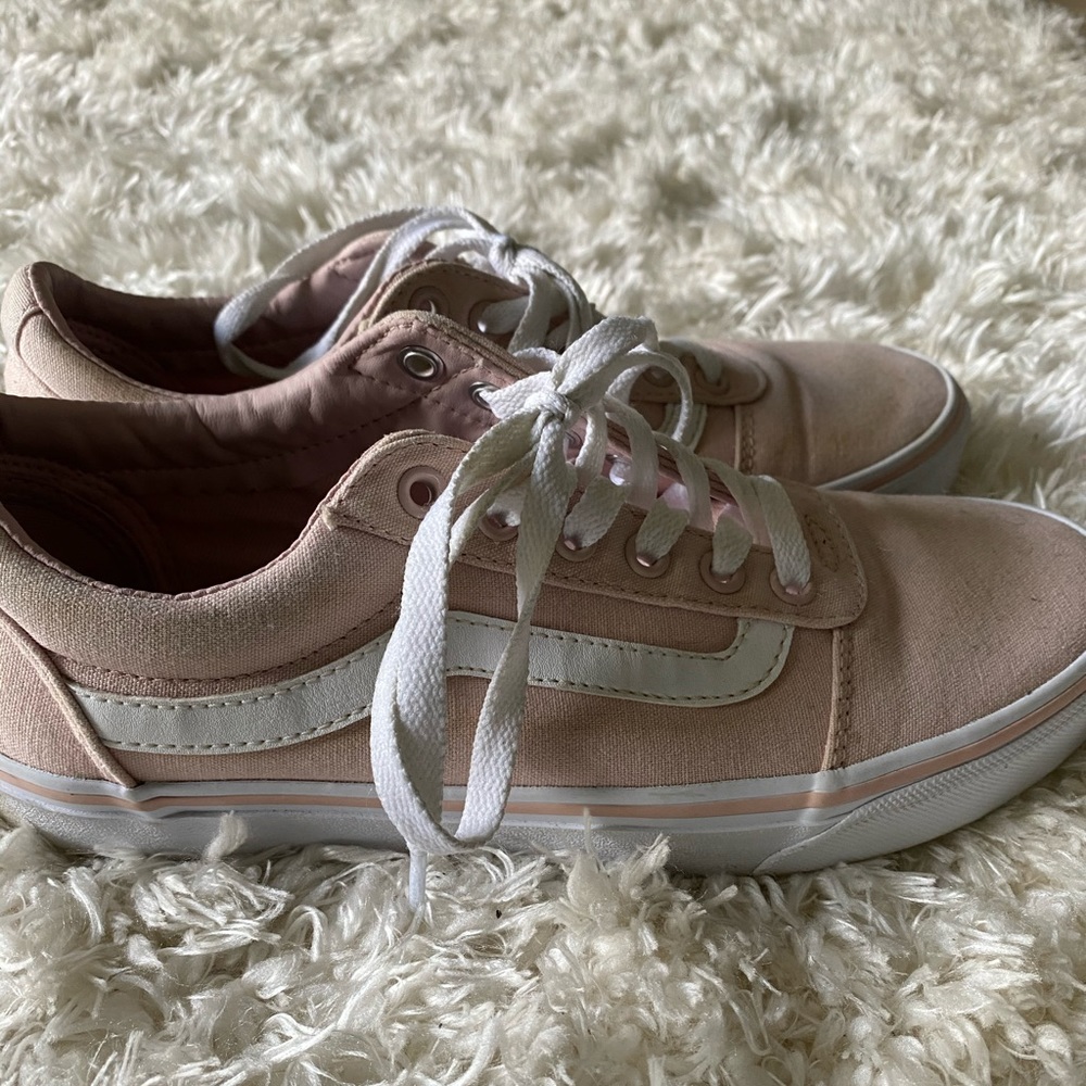 Vans - Picture 4 of 5